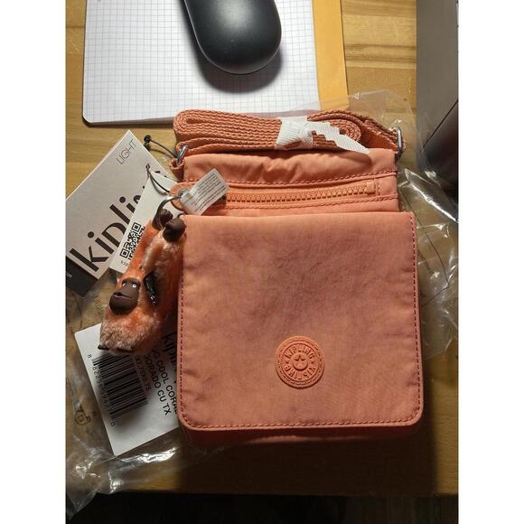 Kipling New Eldorado Small Crossbody Bag Coral New w/ Plush and Tags - Picture 5 of 6